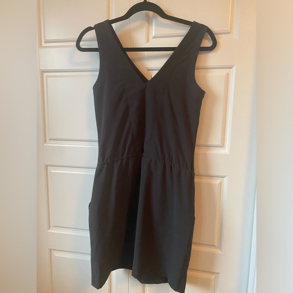 Toad&Co Black Tennis Dress - Picture 3 of 5